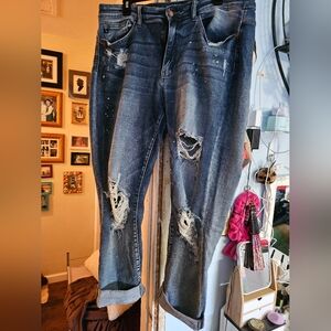 Judy Blue. Boyfriend fit.